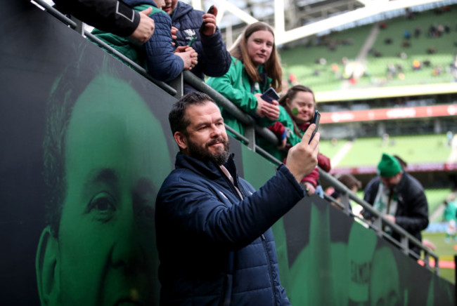 andy-farrell-with-fans-ahead-of-the-game