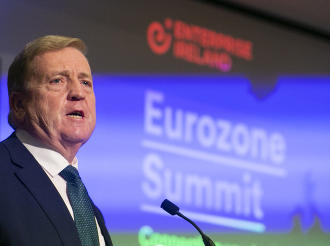 EUROZONE 695