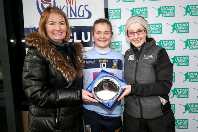 chloe-foxe-preresented-with-the-player-of-the-match-award