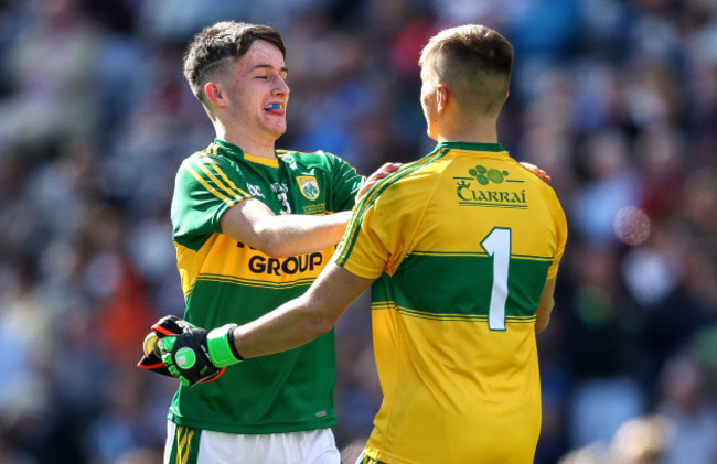 chris-odonoghue-celebrates-with-goalkeeper-deividas-uosis-after-the-game