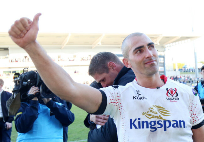 ruan-pienaar-waves-goodbye-to-the-ulster-fans-after-the-game