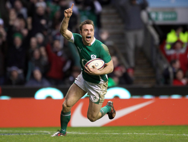 tommy-bowe-scores-irelands-third-try