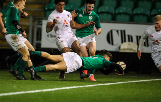irelands-max-oreilly-scores-a-try