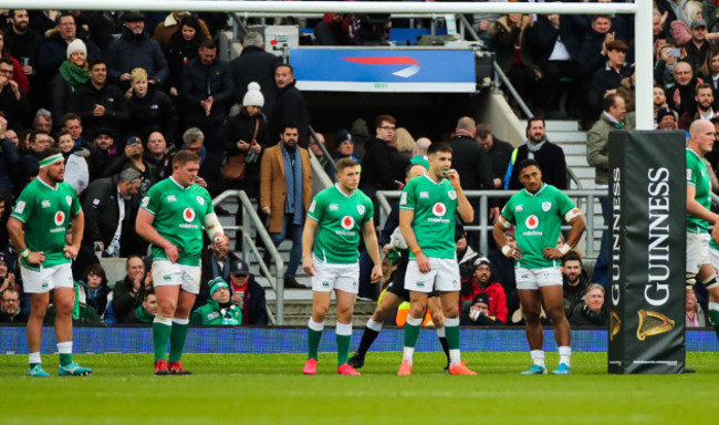 rob-herring-tadhg-furlong-jordan-larmour-conor-murray-and-bundee-aki-dejected-after-conceding-a-try