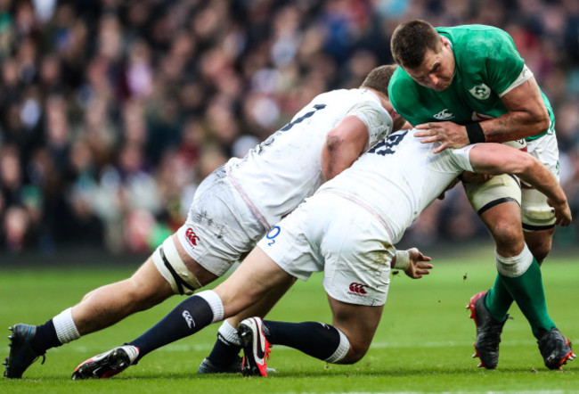 cj-stander-tackled-by-sam-underhill