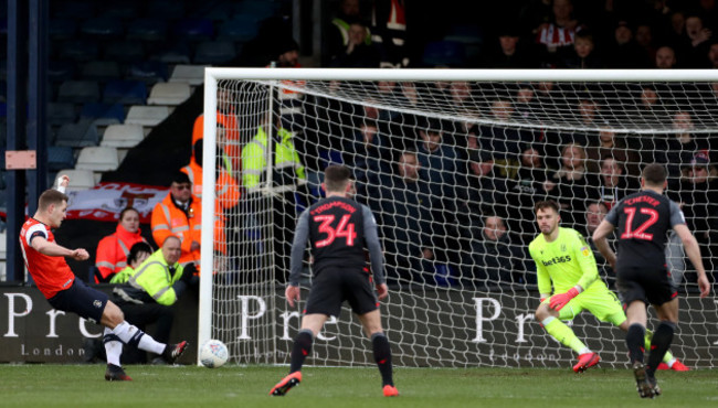 luton-town-v-stoke-city-sky-bet-championship-kenilworth-road