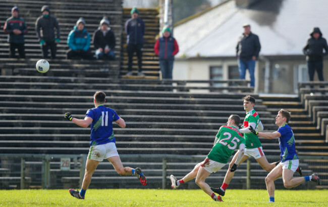 keith-higgins-misses-a-late-chance-to-draw-the-game