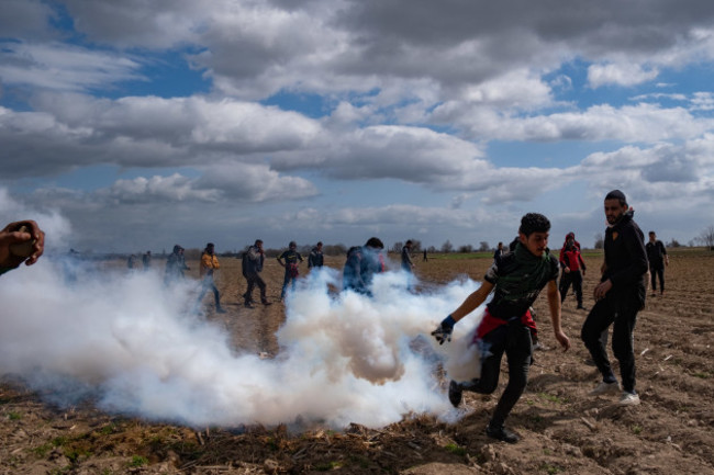 migrants-at-the-greek-turkish-border