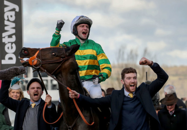 jonathon-plouganou-celebrates-winning-onboard-easysland