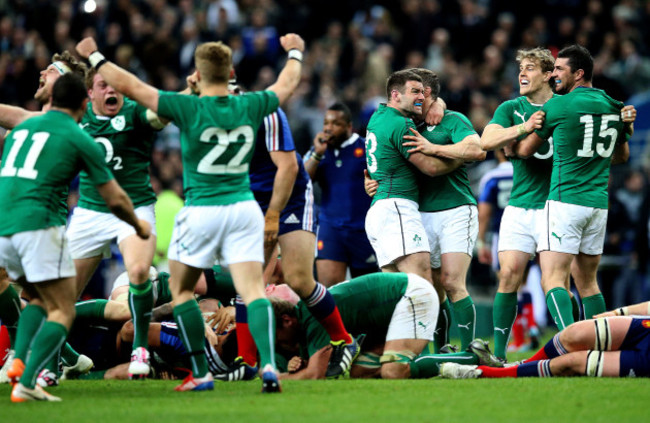 fergus-mcfadden-brian-odriscoll-andrew-trimble-and-rob-kearney-celebrate-at-the-final-whistle