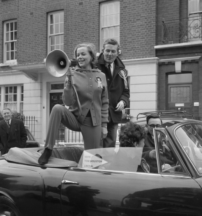 honor-blackman-death