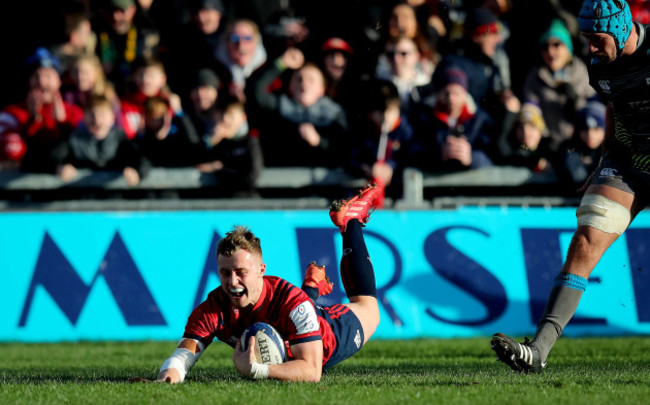 craig-casey-scores-their-fourth-try