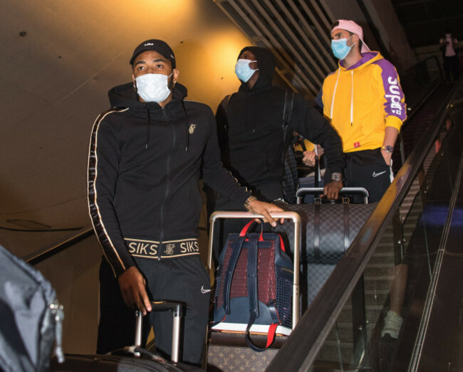 china-wuhan-football-team-return-home-cn