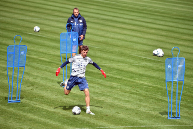 training-fc-bayern-munich-in-corona-times