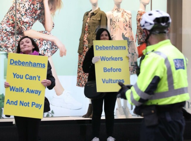 004 Debenhams Protest