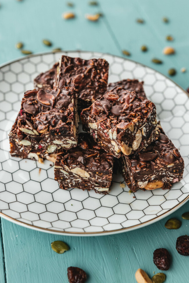 RUNNERS ROCKY ROAD - 2 (3)(1)