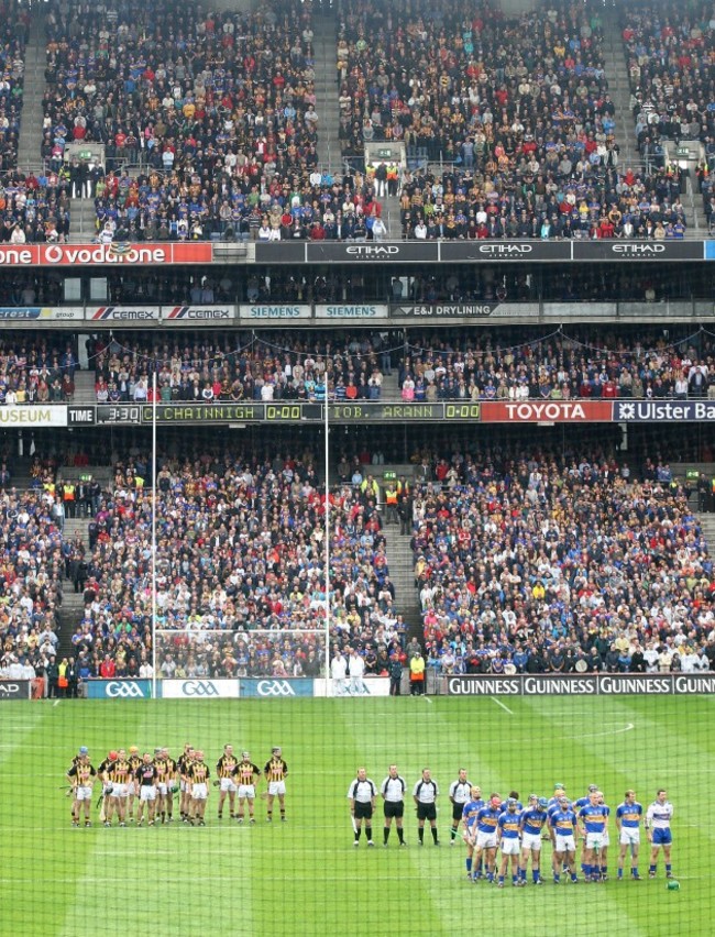 the-teams-lineup-for-the-national-anthem