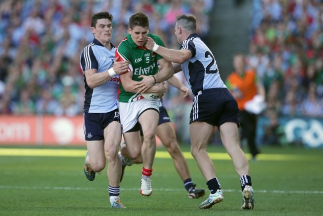 diarmuid-connolly-and-paul-flynn-with-lee-keegan