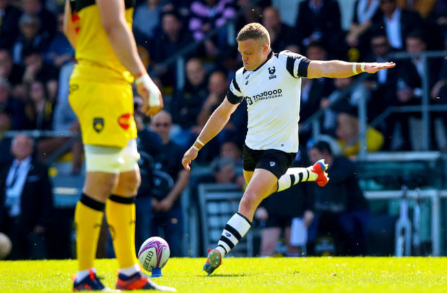 ian-madigan-kicks-a-penalty