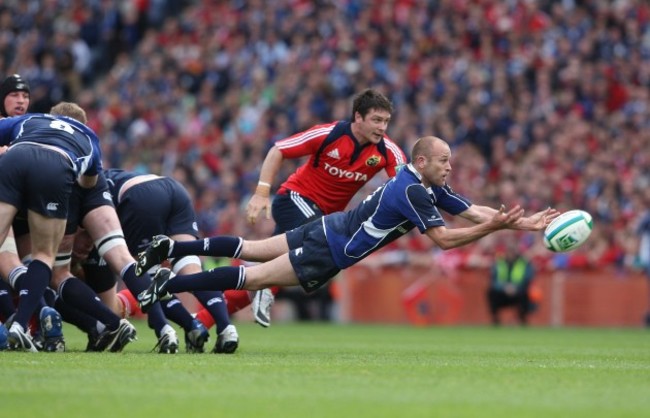 chris-whitaker-offloads-the-ball