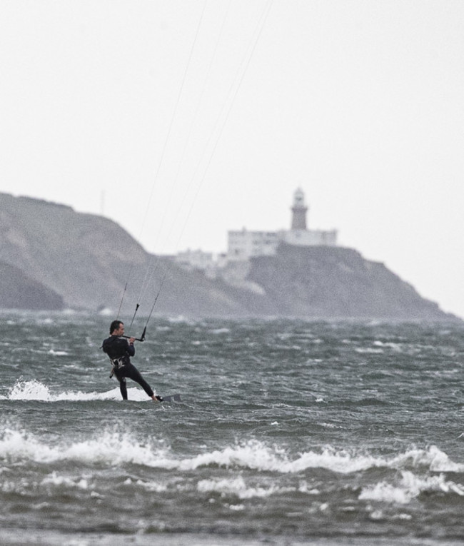 kite surfer 28