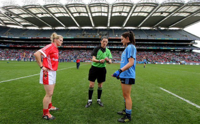 sinead-goldrick-and-briege-corkery-with-referee-maggie-farrelly-at-the-coin-toss