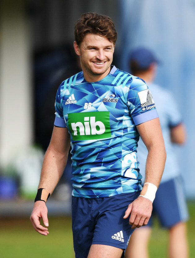 Beauden Barrett to make Blues debut at 15 as Savea returns for Hurricanes