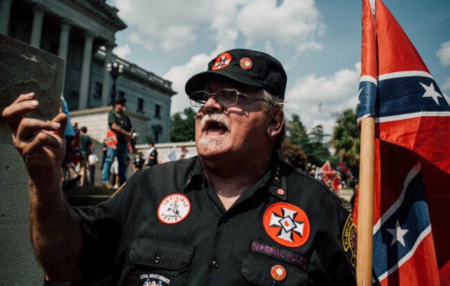 file-confederate-flag-removal-rally-in-columbia