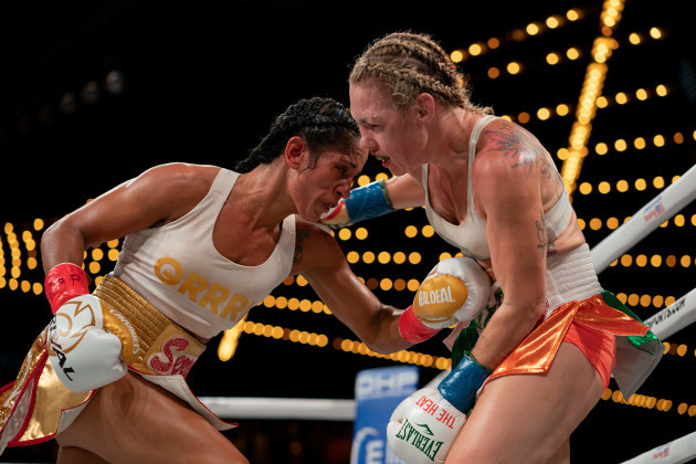 boxing-2019-amanda-serrano-defeats-heather-hardy-by-unanimous-decision