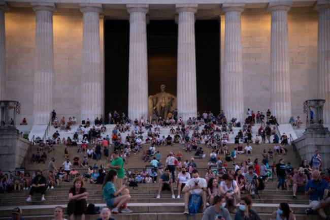 dc-salute-to-america-fireworks-and-flyover