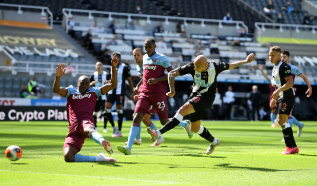 newcastle-united-v-west-ham-united-premier-league-st-james-park