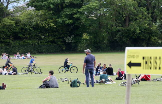 file-photo-all-but-one-gate-into-phoenix-park-has-reopened-for-traffic-today-end