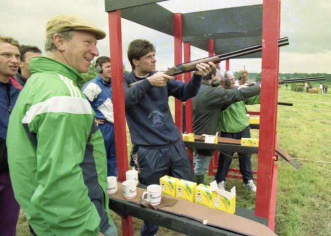 niall-quinn-and-manager-jack-charlton