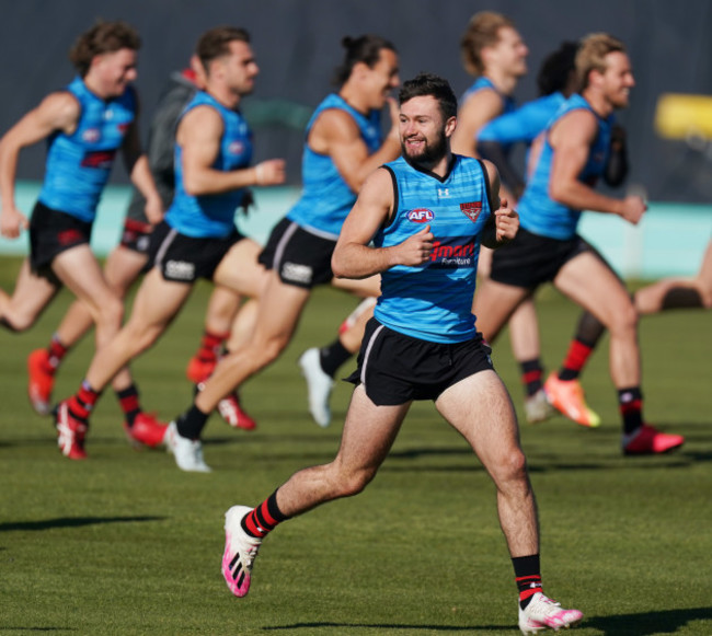 afl-bombers-training