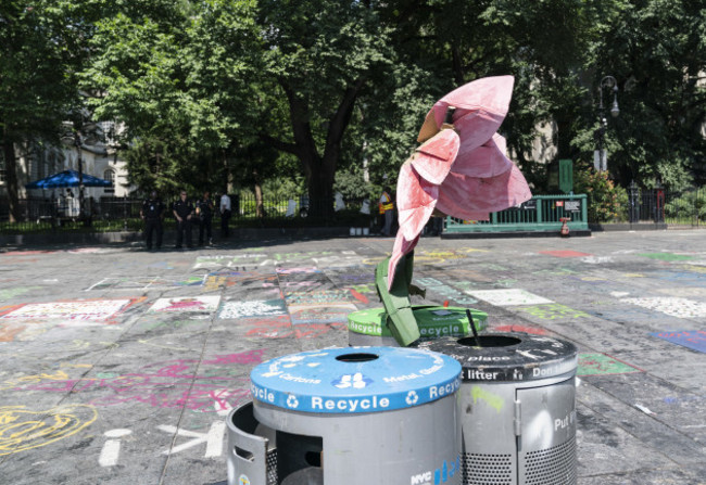 ny-city-hall-protest-encampment-clean-up