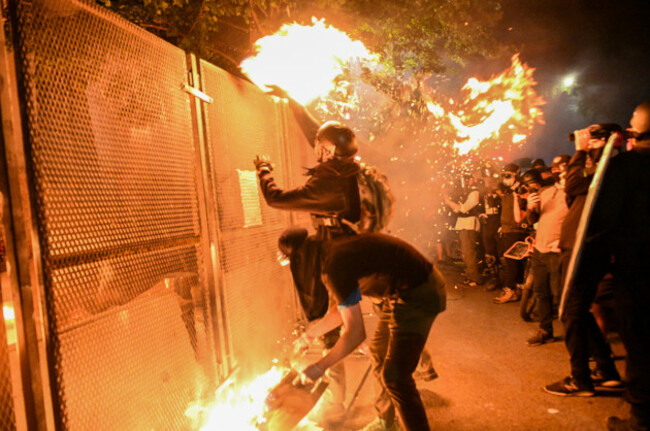 or-portland-protest-at-the-justice-center