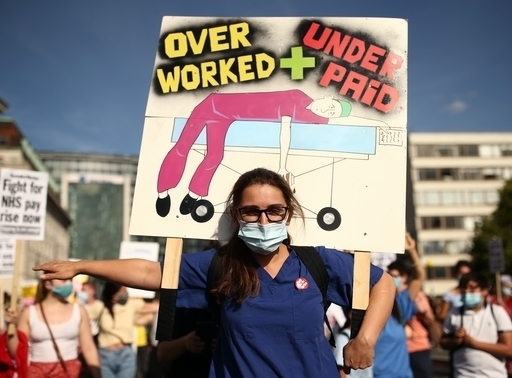 nurses-pay-protest