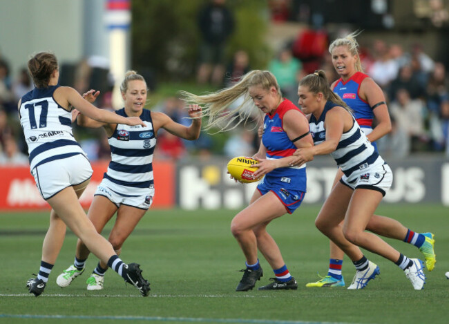 aflw-bulldogs-cats