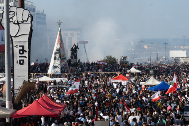 angry-lebanese-demonstrate-beirut