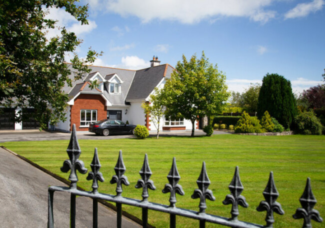 MDliYjQwNWE4OTdjYWQyZTAyYmFjMmNkOGNhYTMxYjHKLhnIE_Ez8q0oaMTL2cUmaHR0cDovL3MzLWV1LXdlc3QtMS5hbWF6b25hd3MuY29tL21lZGlhbWFzdGVyLXMzZXUvMi8wLzIwYjY3NTU4MDYzM2U0MGM2M2JiMzI5NzA3OWJmNzEwLmpwZ3x8fDcwMGx8fHx8fHx8