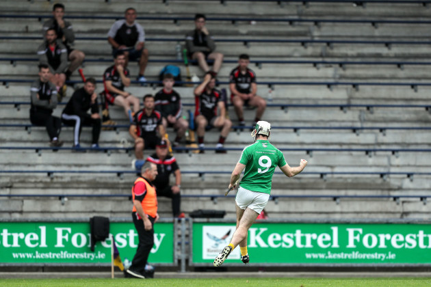 gary-molloy-celebrates-scoring-a-goal-in-front-of-the-oulart-the-ballagh-substitutes