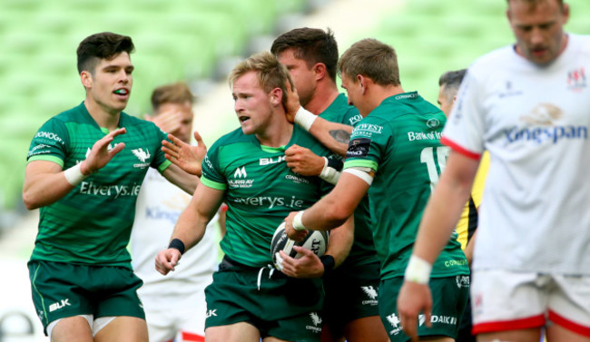 kieran-marmion-celebrates-scoring-a-try-with-alex-wootton-tom-farrell-and-john-porch