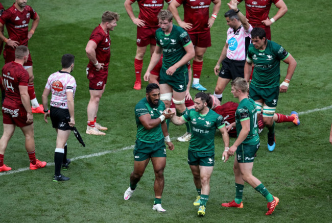 bundee-aki-celebrates-with-caolin-blade-after-scoring-a-try