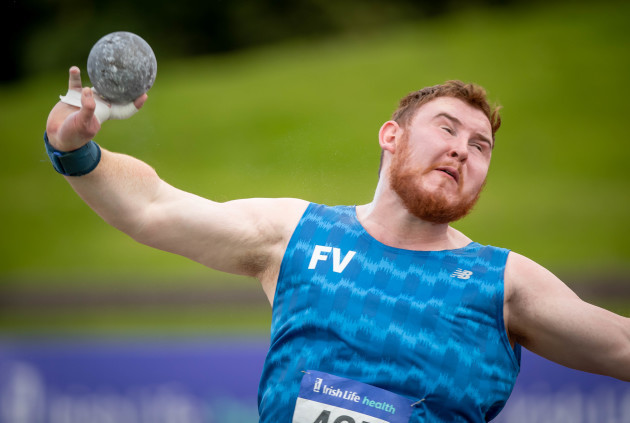 john-kelly-competing-in-the-mens-shot-put