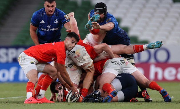 conor-murray-at-the-base-of-a-ruck
