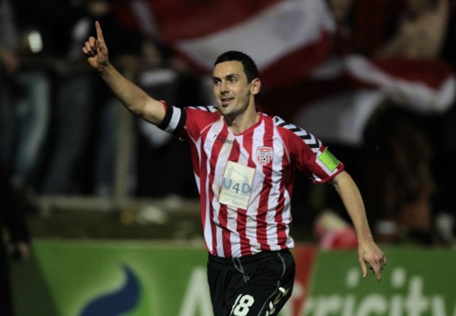 mark-farren-celebrates-scoring-the-only-goal