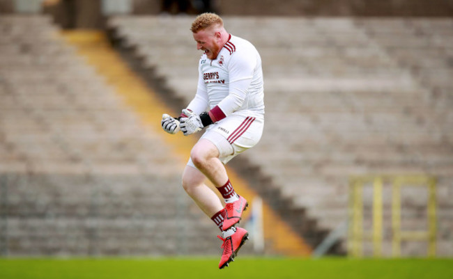 adam-counihan-celebrates-his-side-scoring-a-late-goal