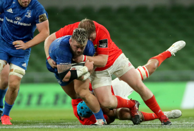 tadhg-beirne-and-stephen-archer-tackle-andrew-porter