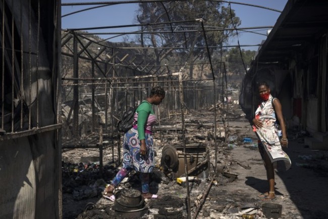 greece-migrant-camp-blaze