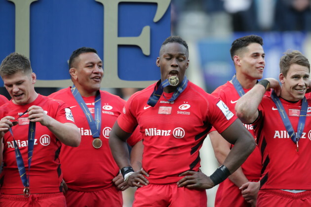 owen-farrell-mako-vunipola-maro-itoje-sean-maitland-and-liam-williams-celebrate-with-their-medals